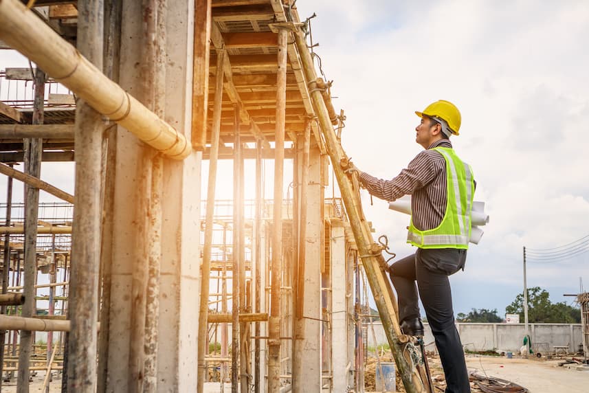 Tampa construction accident lawyer climbing ladder