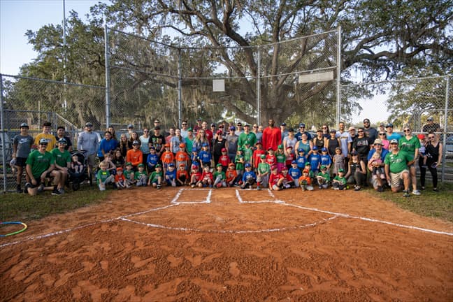 Interbay Little League players on the field